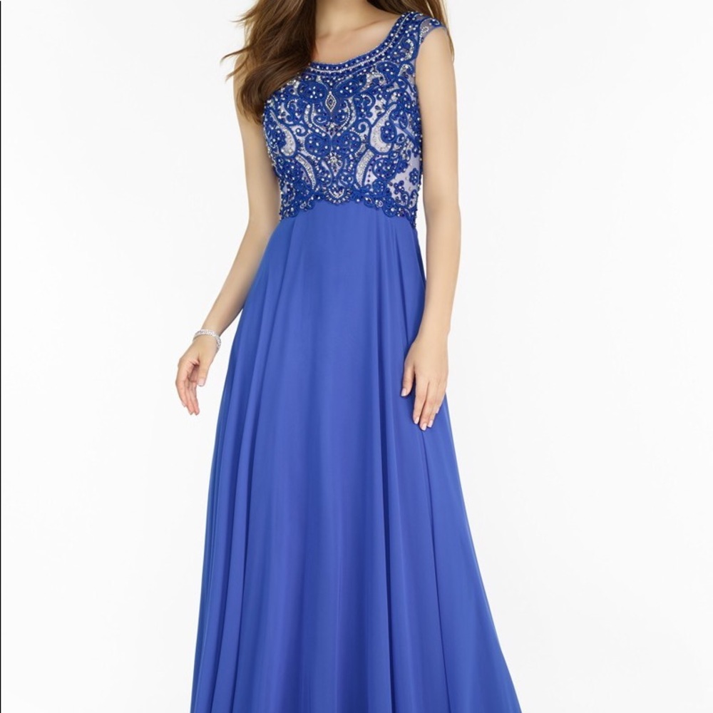 Alyce Paris PROM dress BRAND NEW W/ TAGS. SIZE 8
